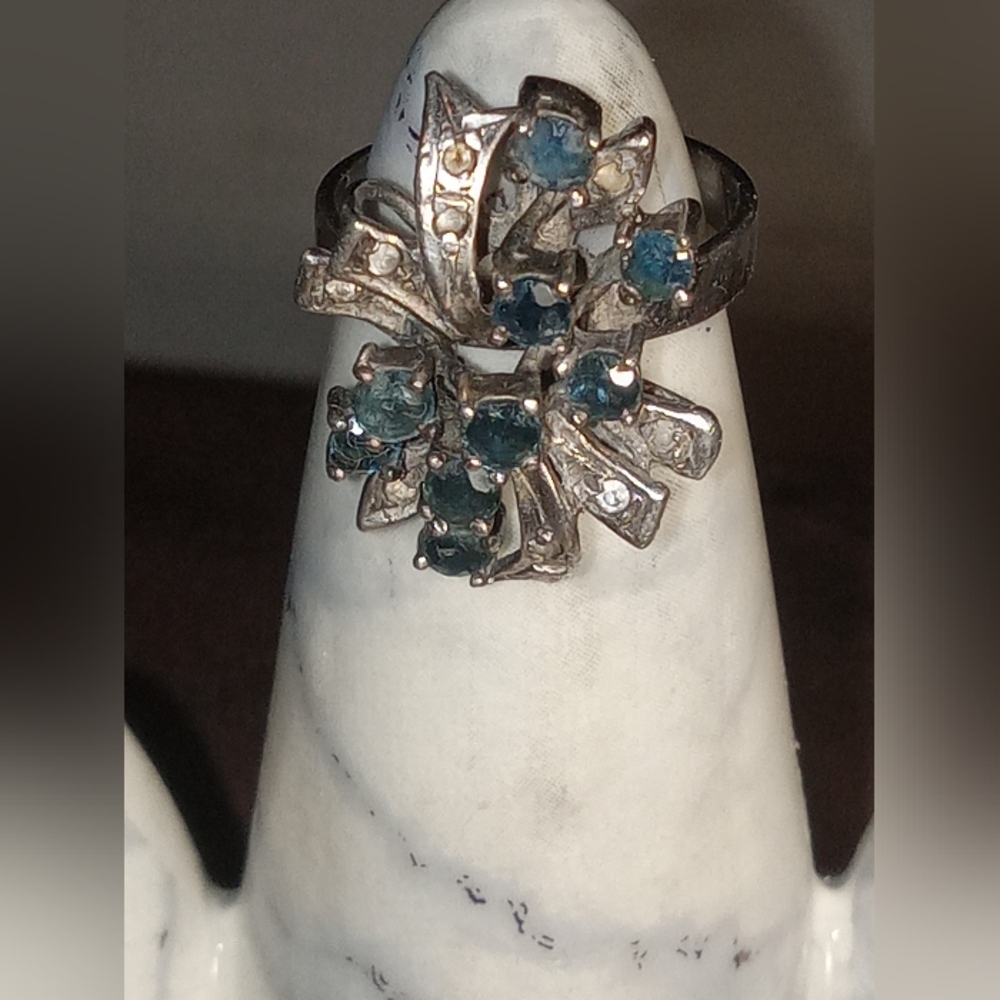 VINTAGE RING